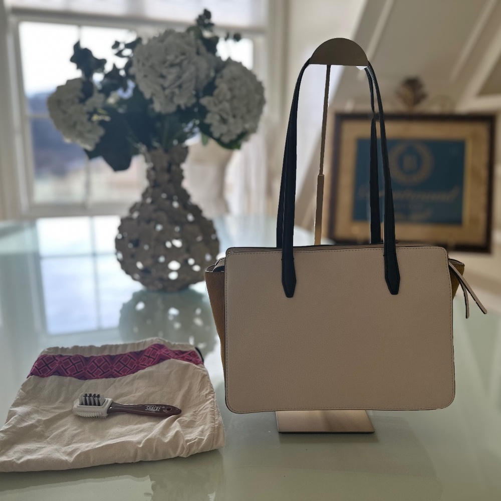 Tory Burch Robinson Medium Tote Bag
